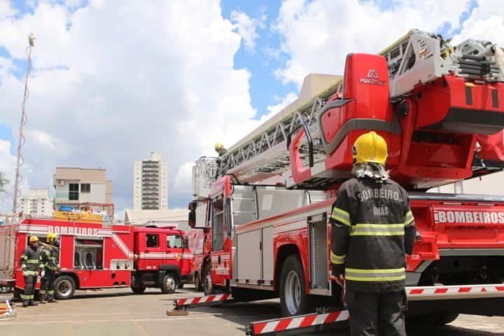 CMG contribui com 600 mil euros para auto-escada especial