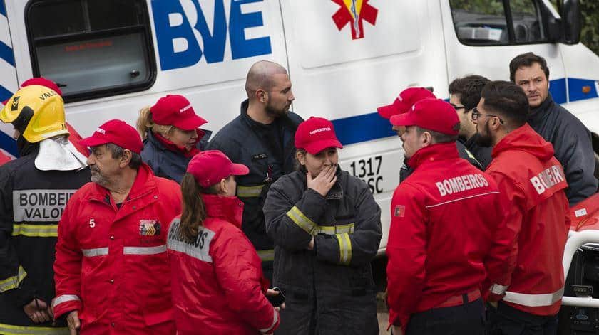 Helicóptero do INEM terá embatido numa antena