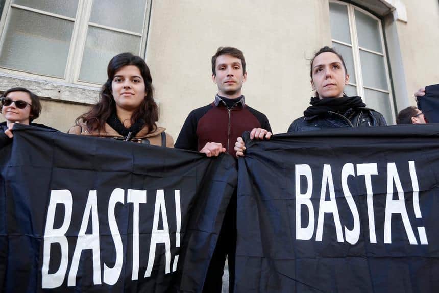 Ciência. "Governo não obriga instituições a aplicar a lei"