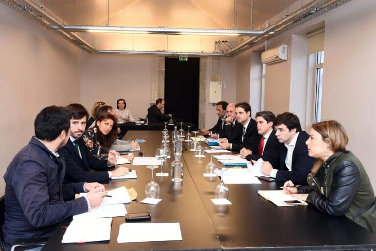 "Projecto a 12 anos? Rio colocou a fasquia muito alta"