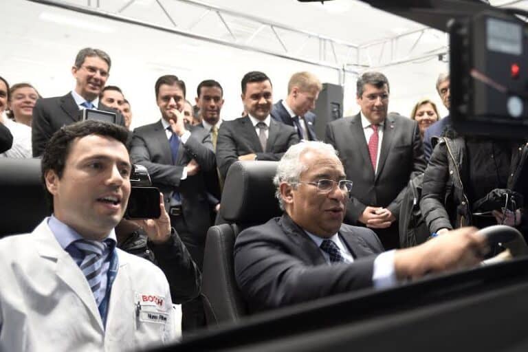 António Costa apela à serenidade dos automobilistas