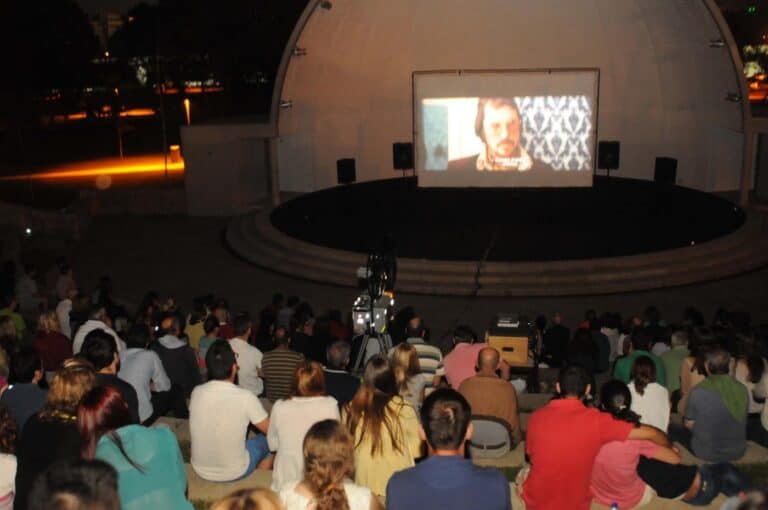 Cinema ao ar livre anima noites de Verão em Famalicão